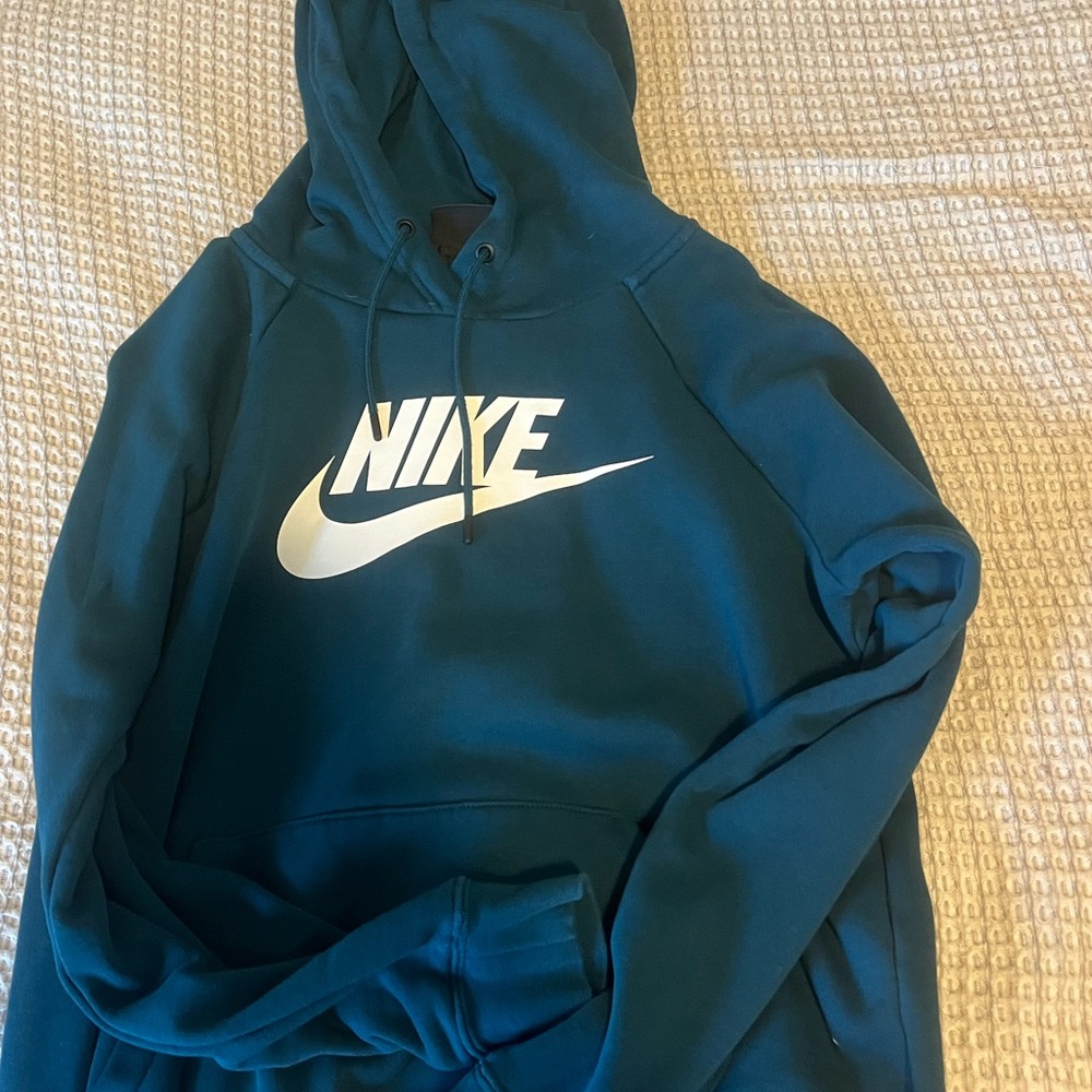 nike hoodie